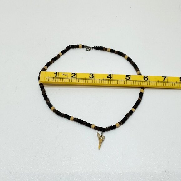 Shark Tooth Surfer Necklace Coconut Beads Natural Shell Black Stone Handmade VTG - Picture 7 of 7